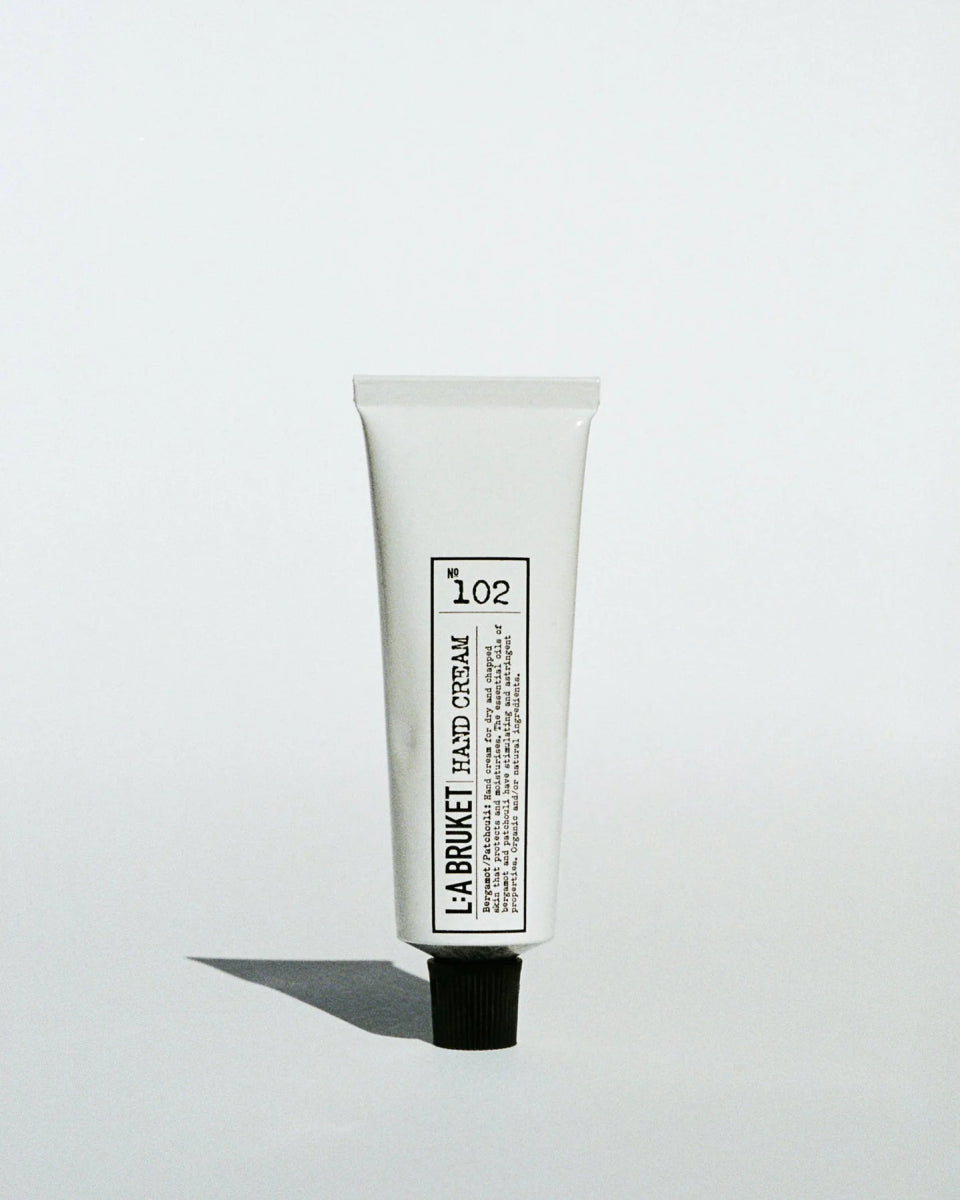 102 Hand Cream (Crema per le mani Bergamotto / Patchouli) - L:A Bruket - Crema mani - VG Charme