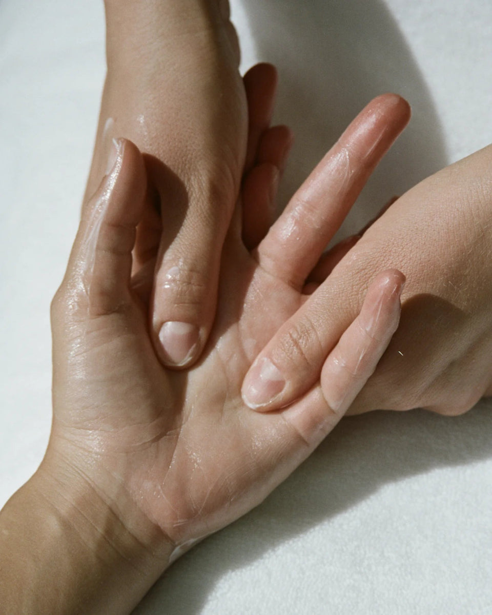 221 Hand Cream (Crema per le mani Abete rosso) - L:A Bruket - Crema mani - VG Charme