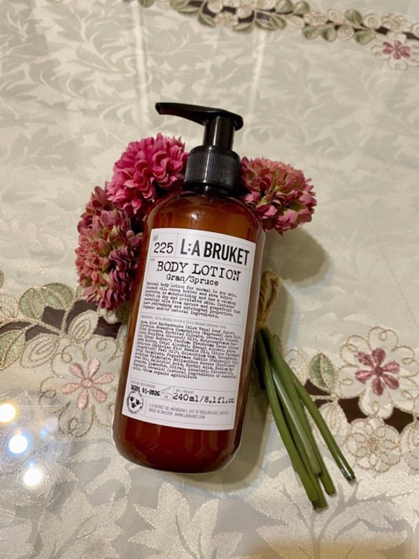 225 Body Lotion (Lozione Corpo fragranza Abete) - L:A Bruket - Lozione idratante - VG Charme