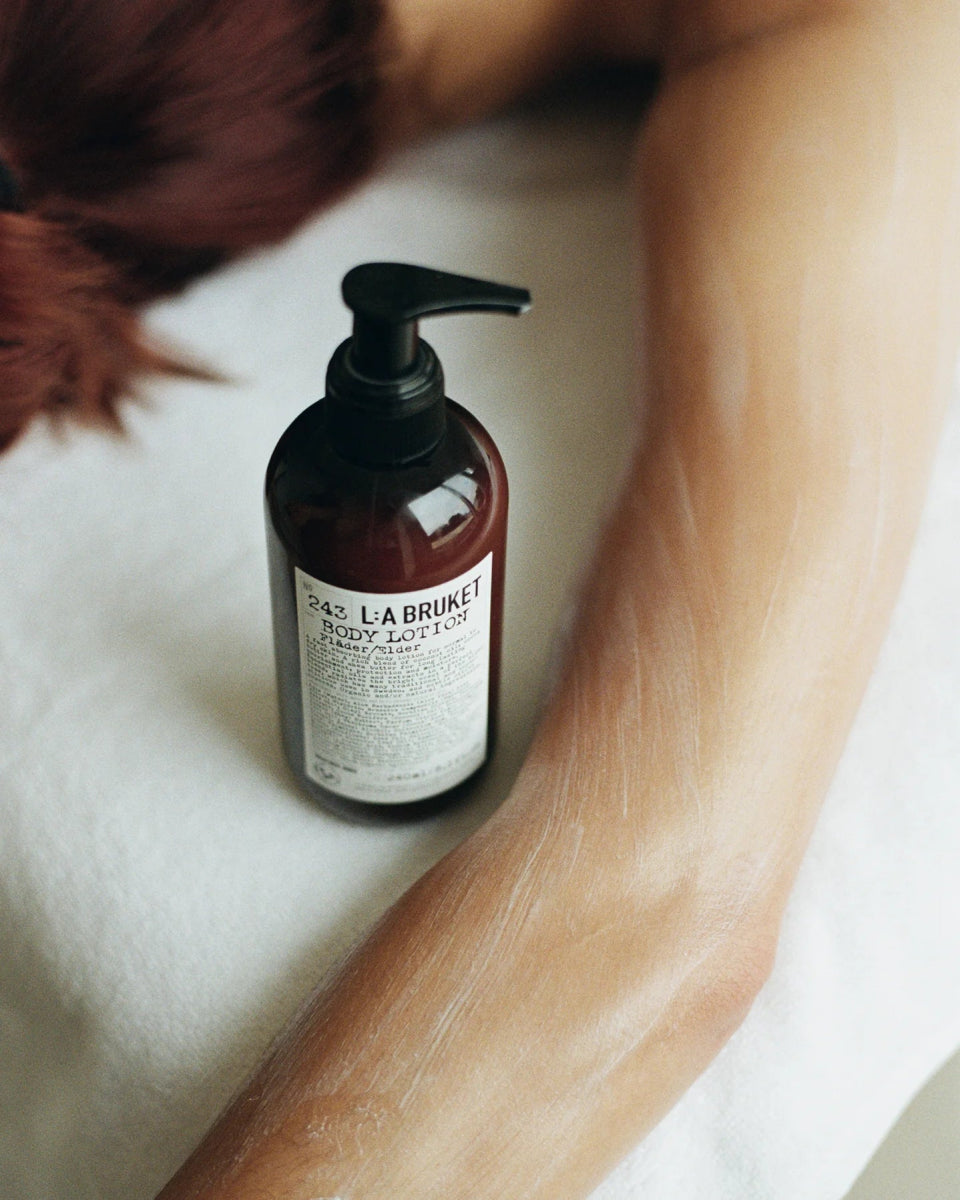 243 Lozione Corpo Sambuco - L:A Bruket - Lozione idratante - VG Charme