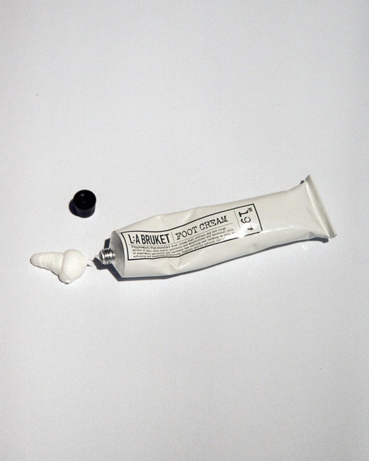 197 Crema per i piedi Menta piperita / Patchouli - L:A Bruket - Crema piedi - VG Charme