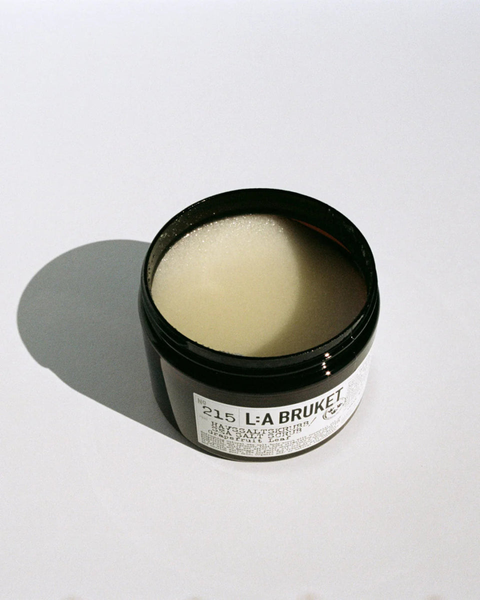 215 Scrub corpo al sale marino Foglia di pompelmo - L:A Bruket - Scrub corpo - VG Charme