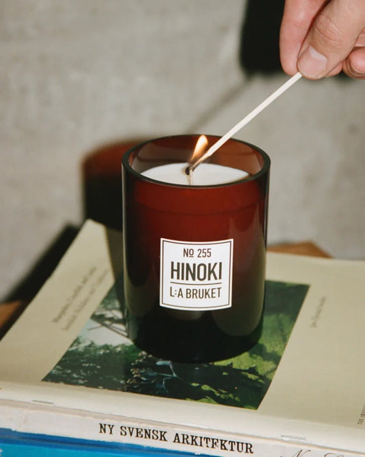 255 Candela profumata - Hinoki - L:A Bruket - Candela Profumata - VG Charme